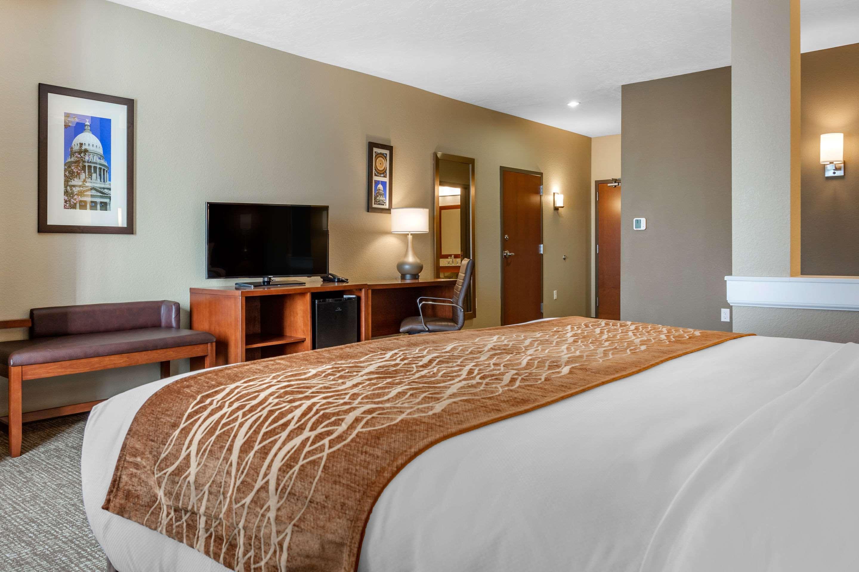 Comfort Inn & Suites Boise Airport Экстерьер фото