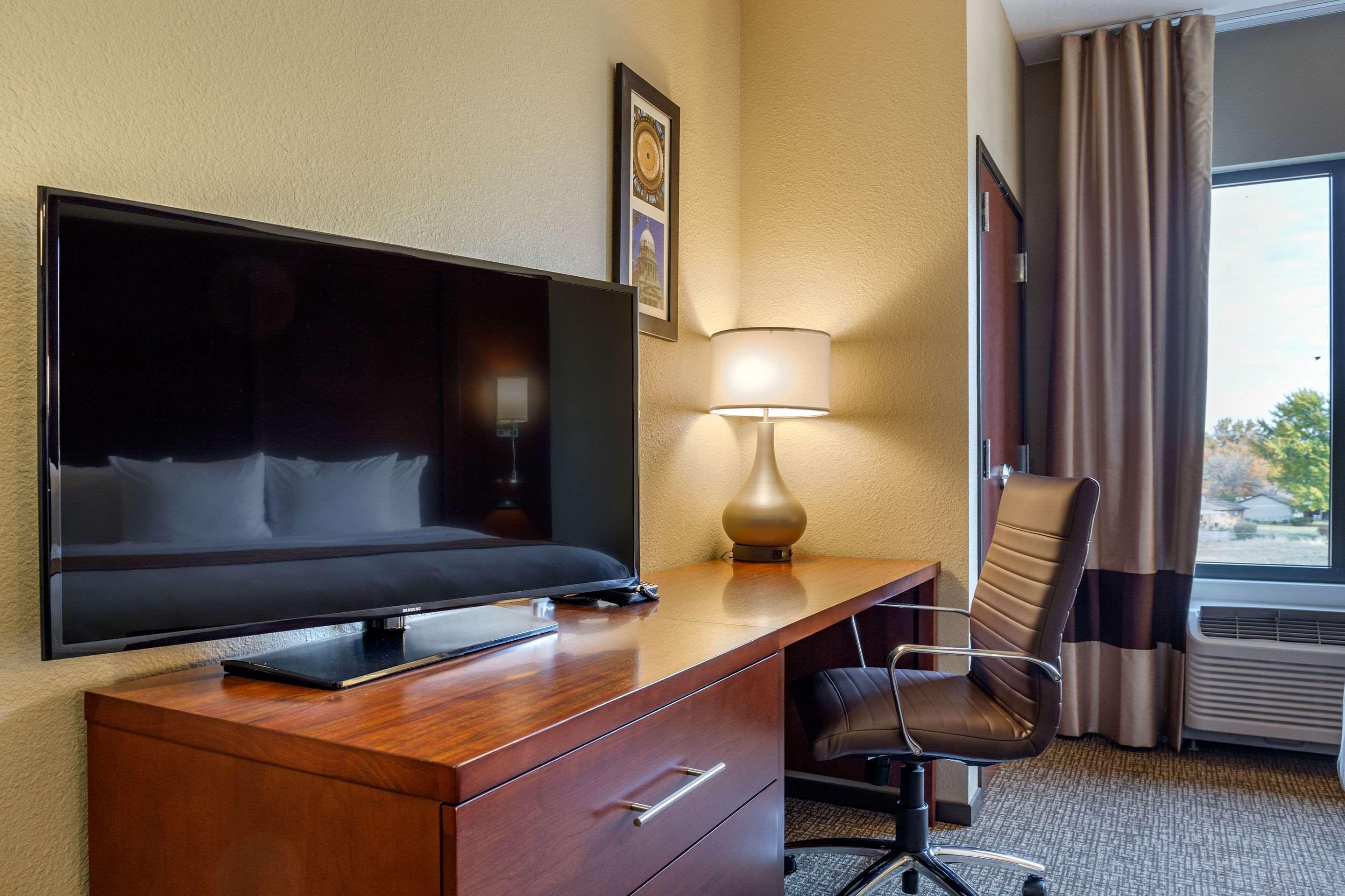 Comfort Inn & Suites Boise Airport Экстерьер фото