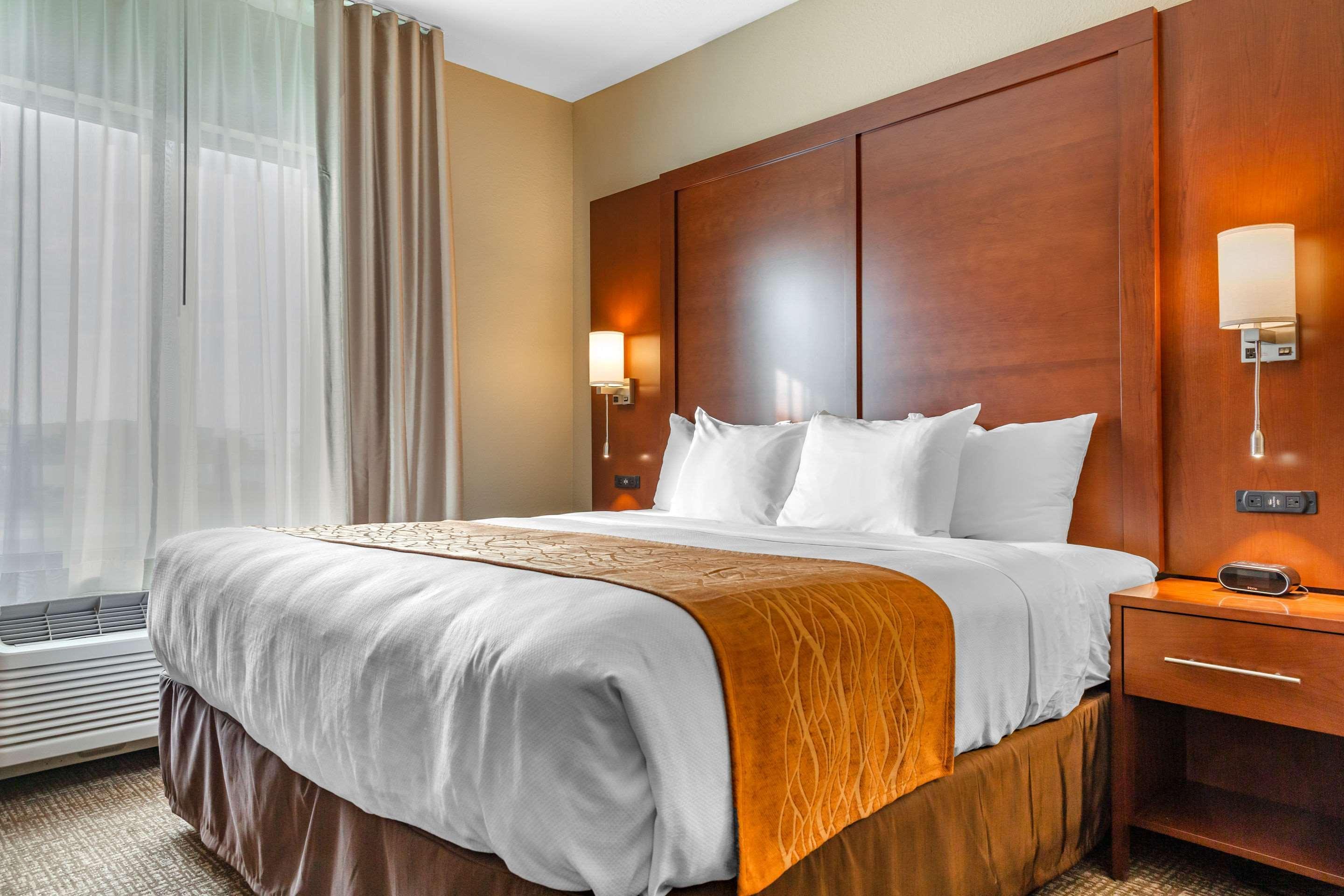Comfort Inn & Suites Boise Airport Экстерьер фото