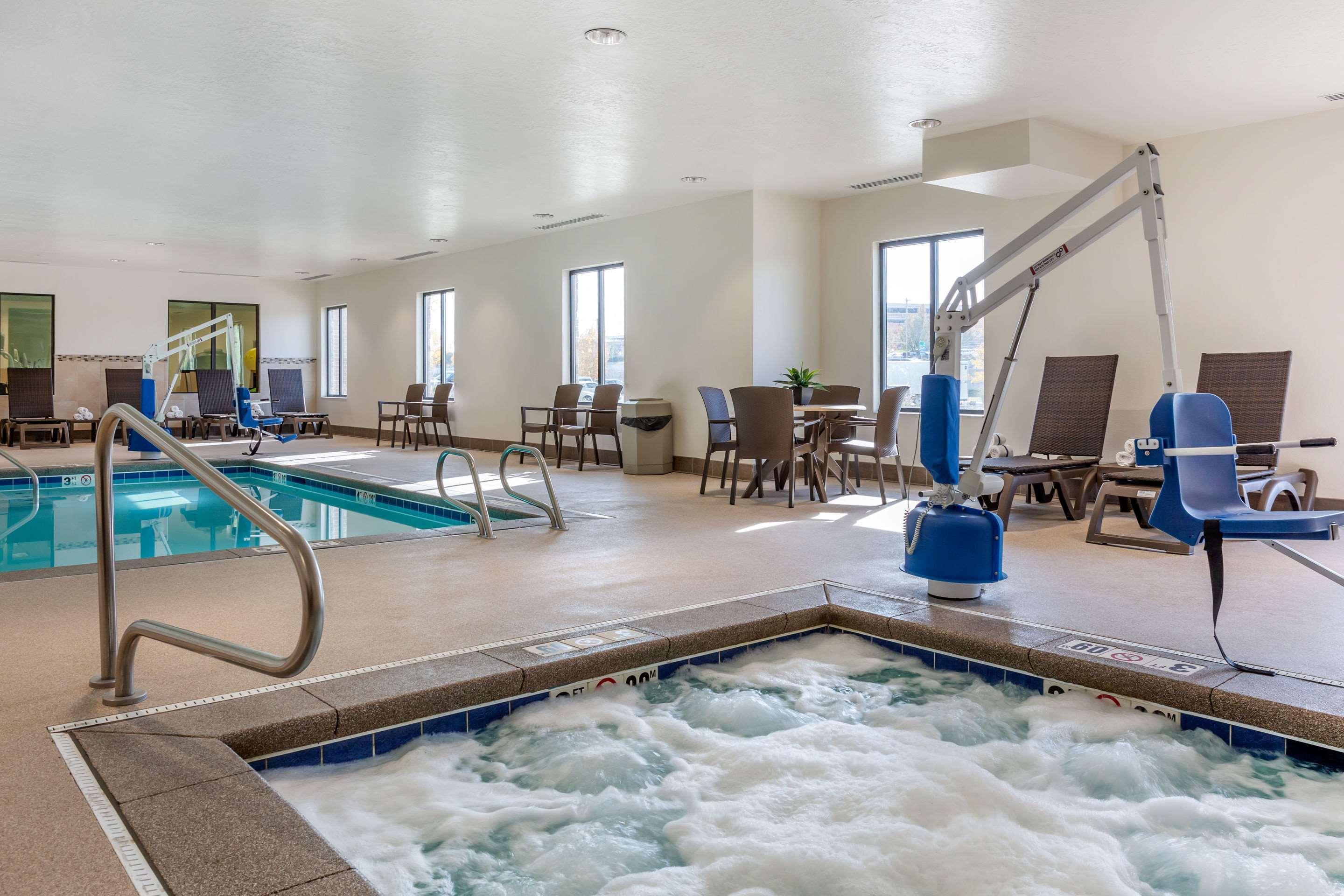 Comfort Inn & Suites Boise Airport Экстерьер фото