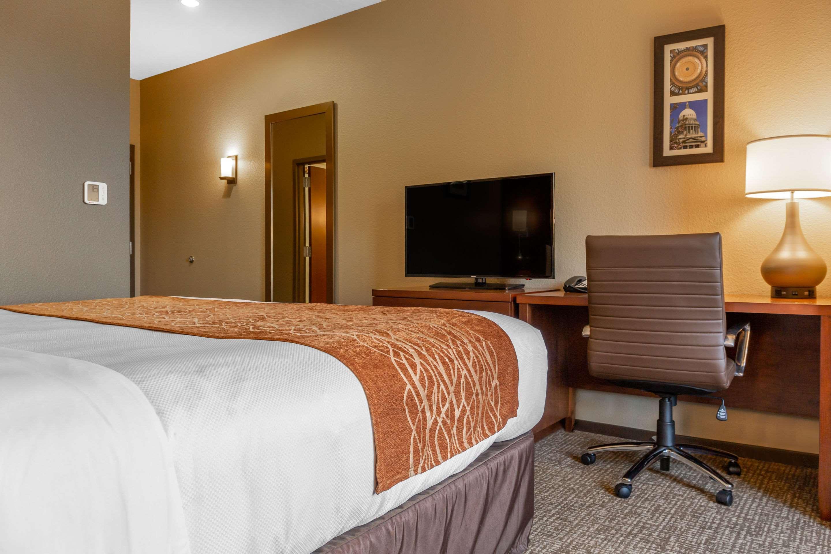 Comfort Inn & Suites Boise Airport Экстерьер фото