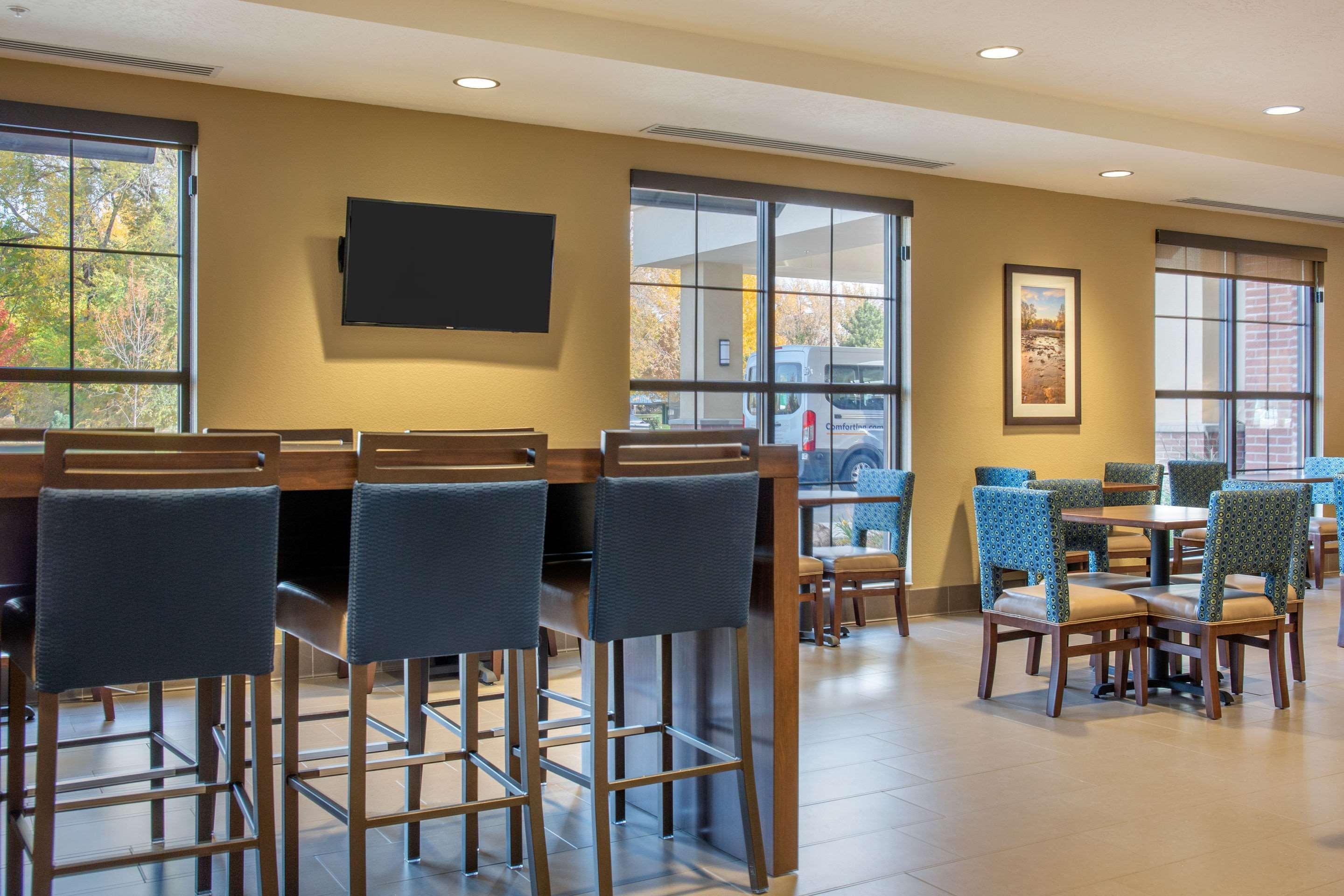 Comfort Inn & Suites Boise Airport Экстерьер фото