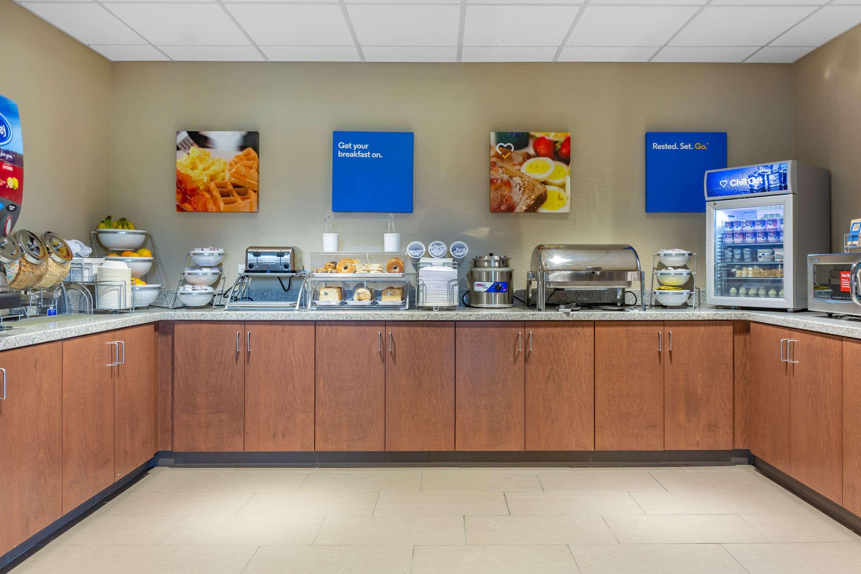 Comfort Inn & Suites Boise Airport Экстерьер фото