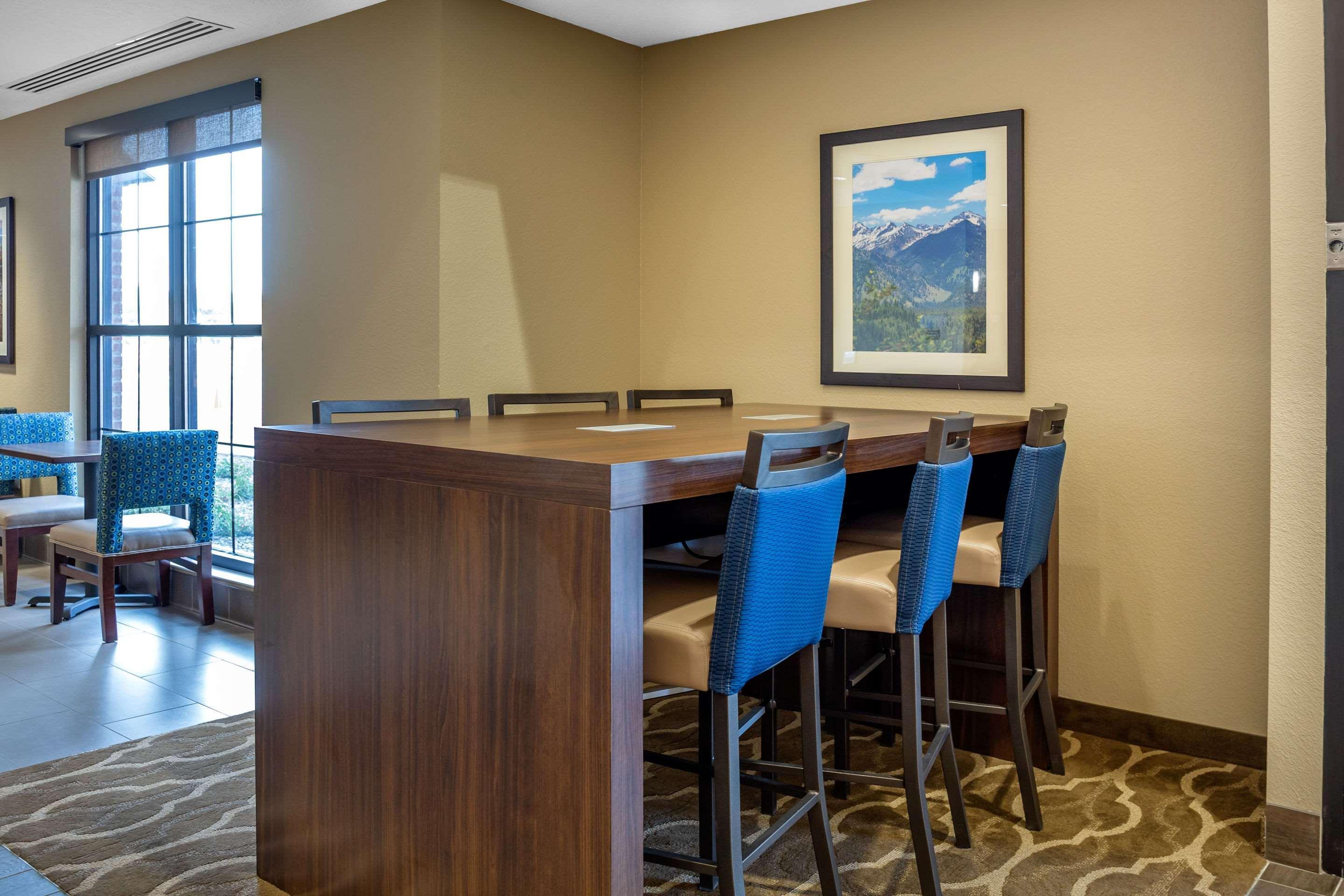 Comfort Inn & Suites Boise Airport Экстерьер фото