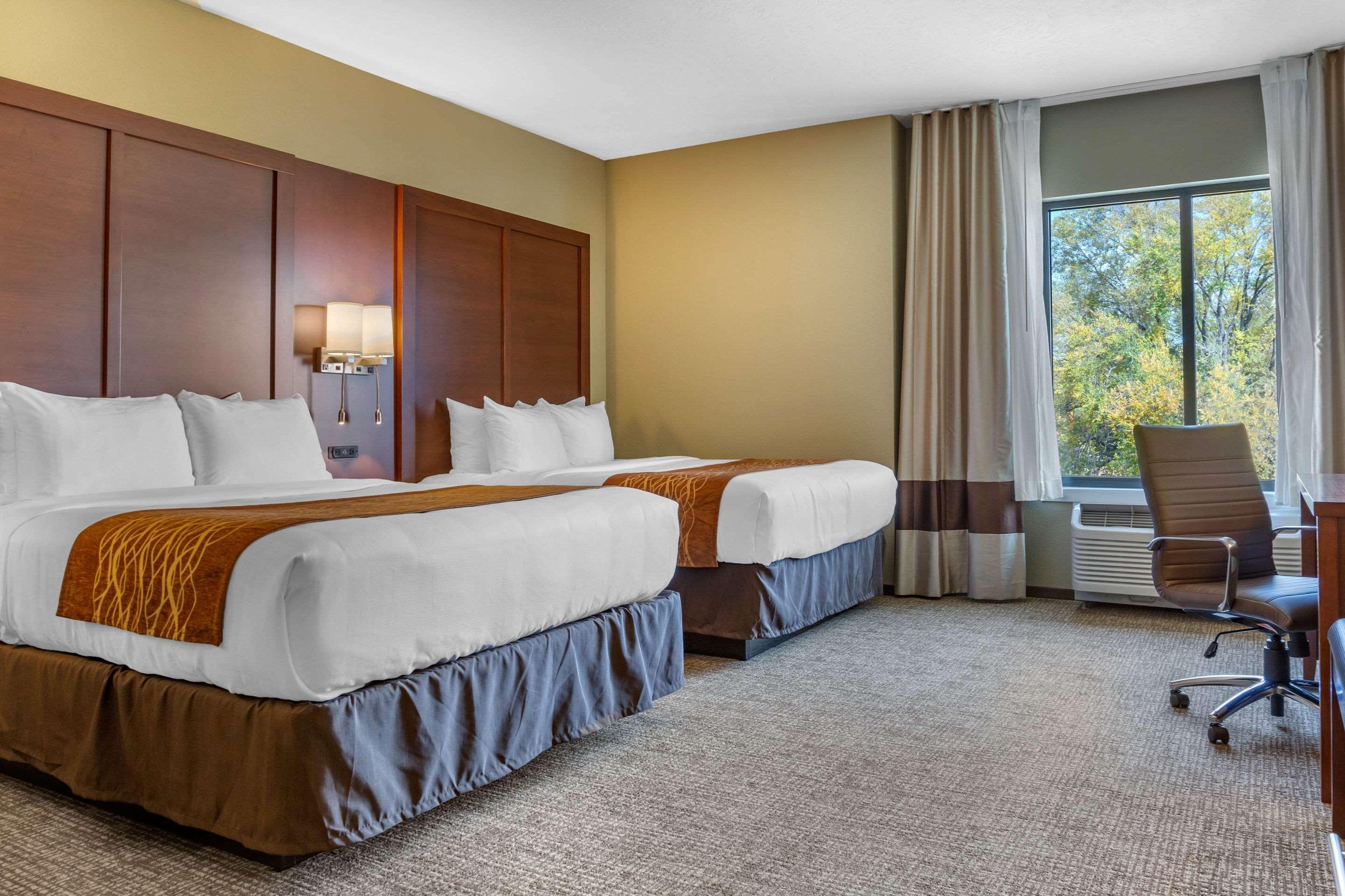 Comfort Inn & Suites Boise Airport Экстерьер фото