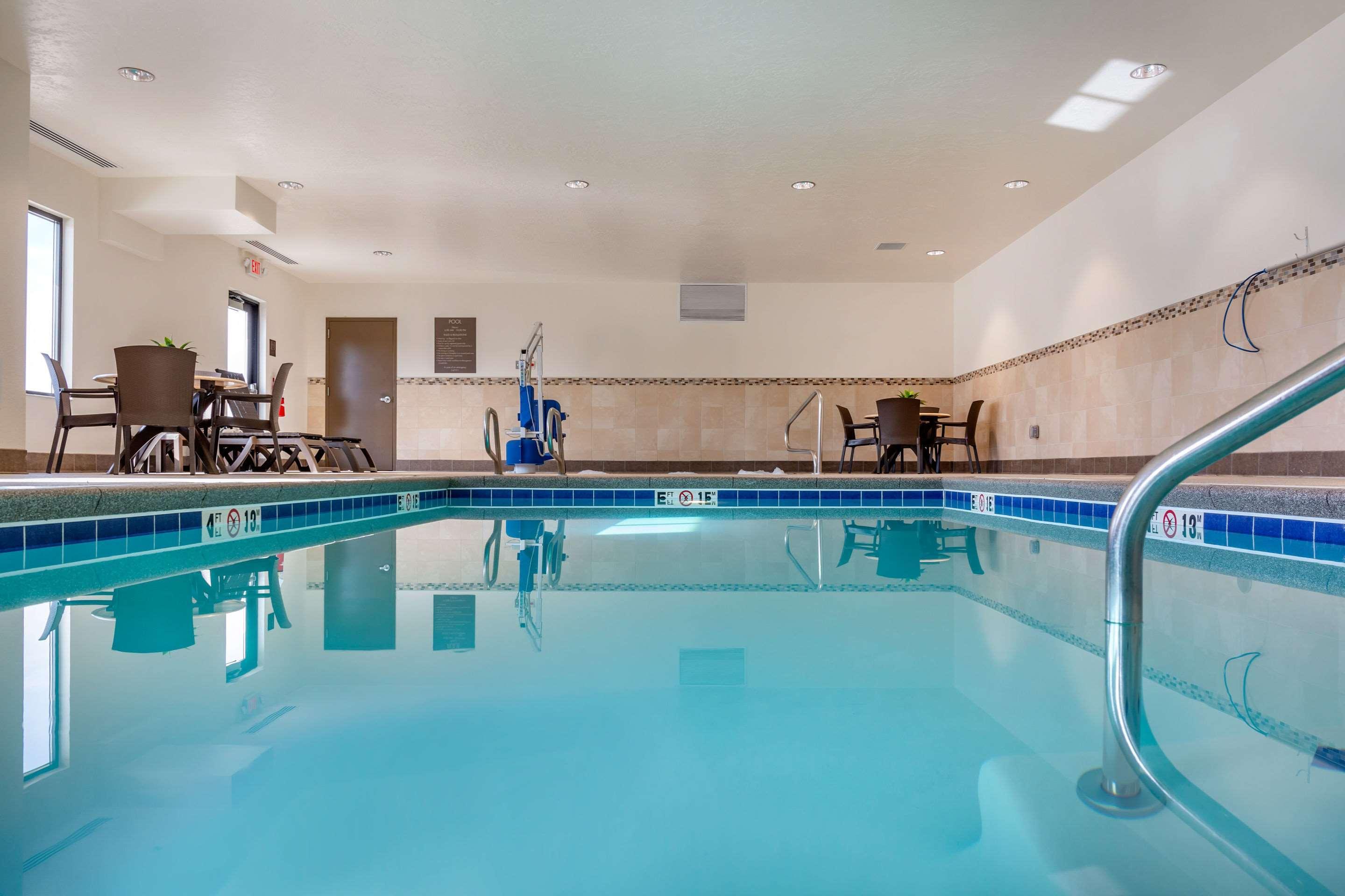 Comfort Inn & Suites Boise Airport Экстерьер фото
